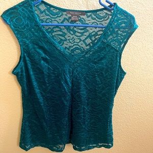 Elegant Women’s Blouse